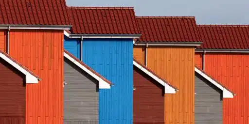 uylc hero colorful houses